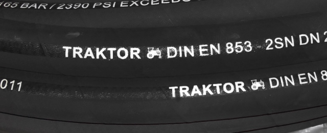 traktor.jpg traktor.jpg